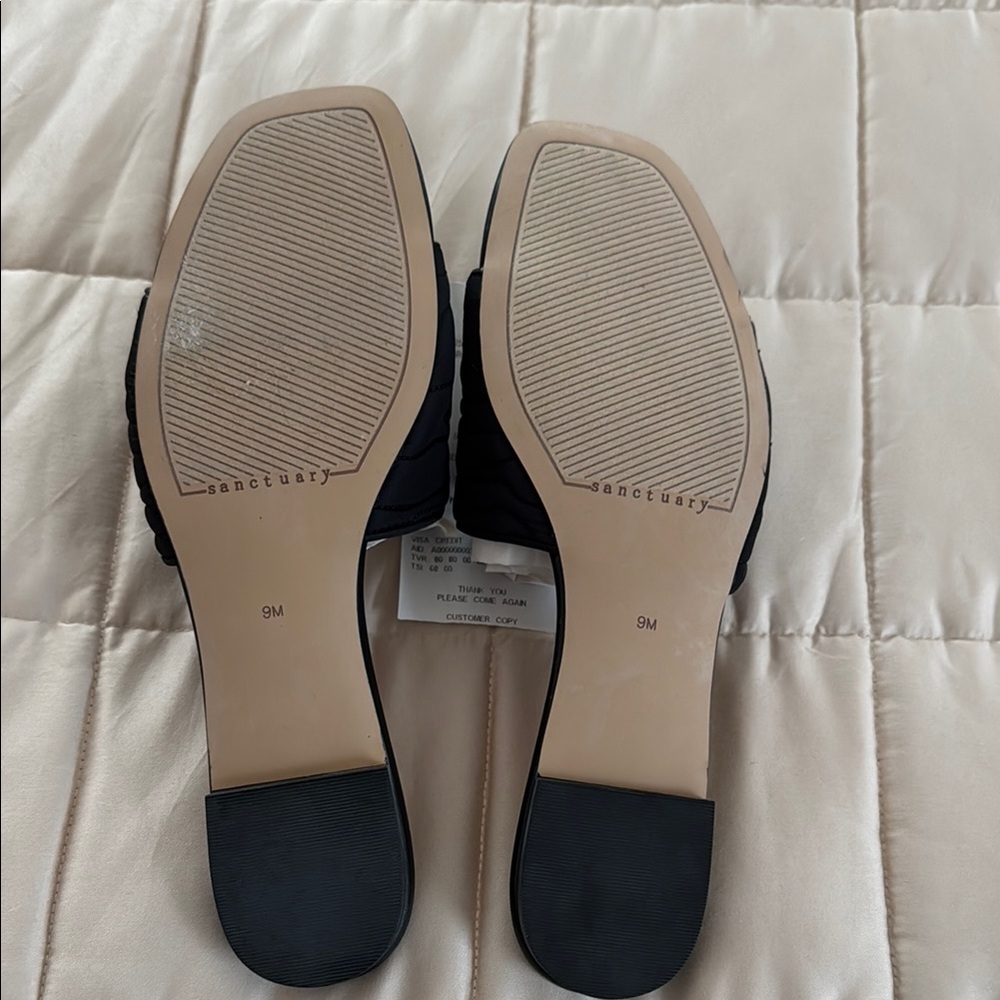 Sanctuary Black Quilted Slide Sandals NWT never worn! - Picture 4 of 5